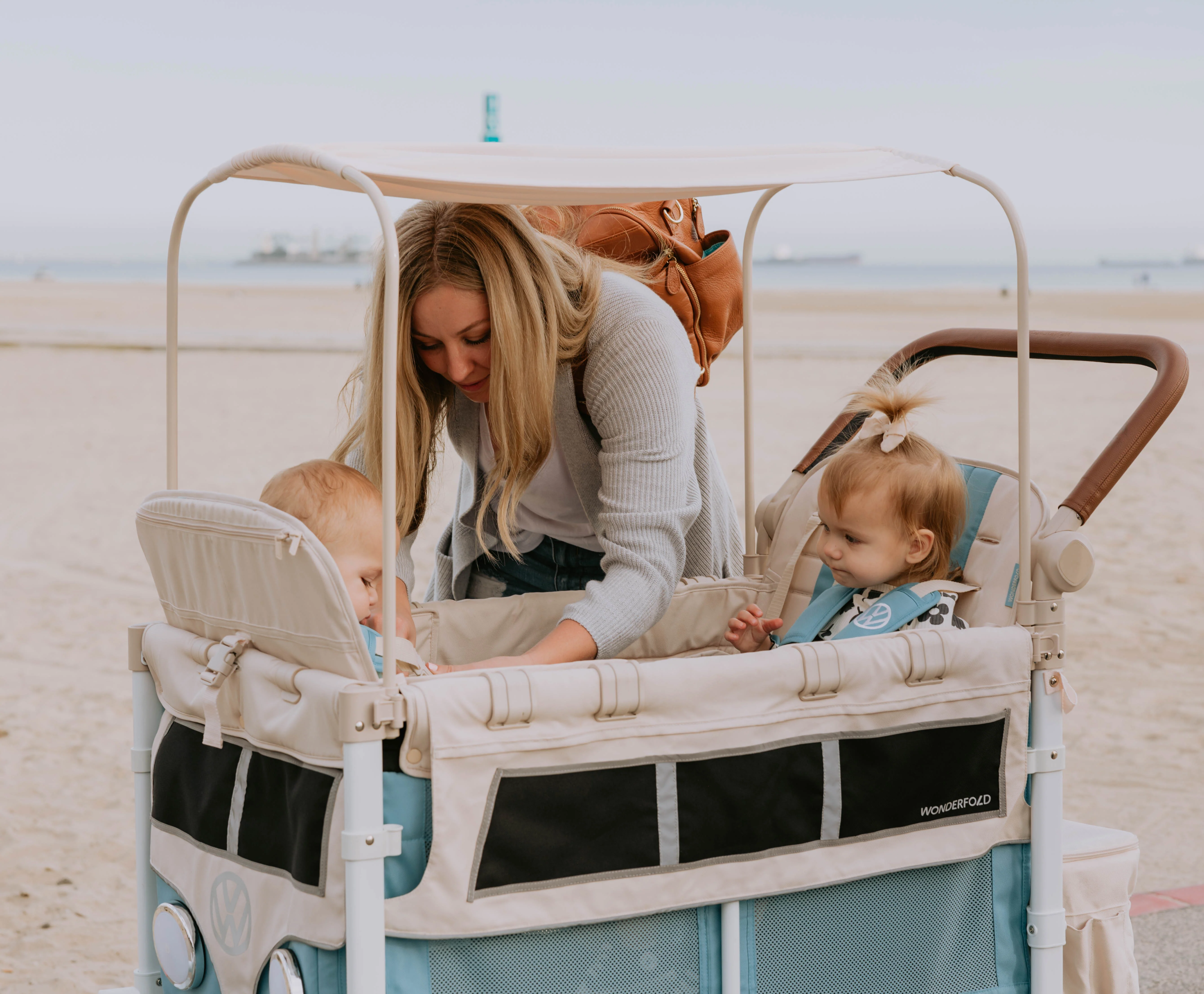 WonderFold W4 Volkswagen Stroller Wagon - Bondi Blue - Image 17