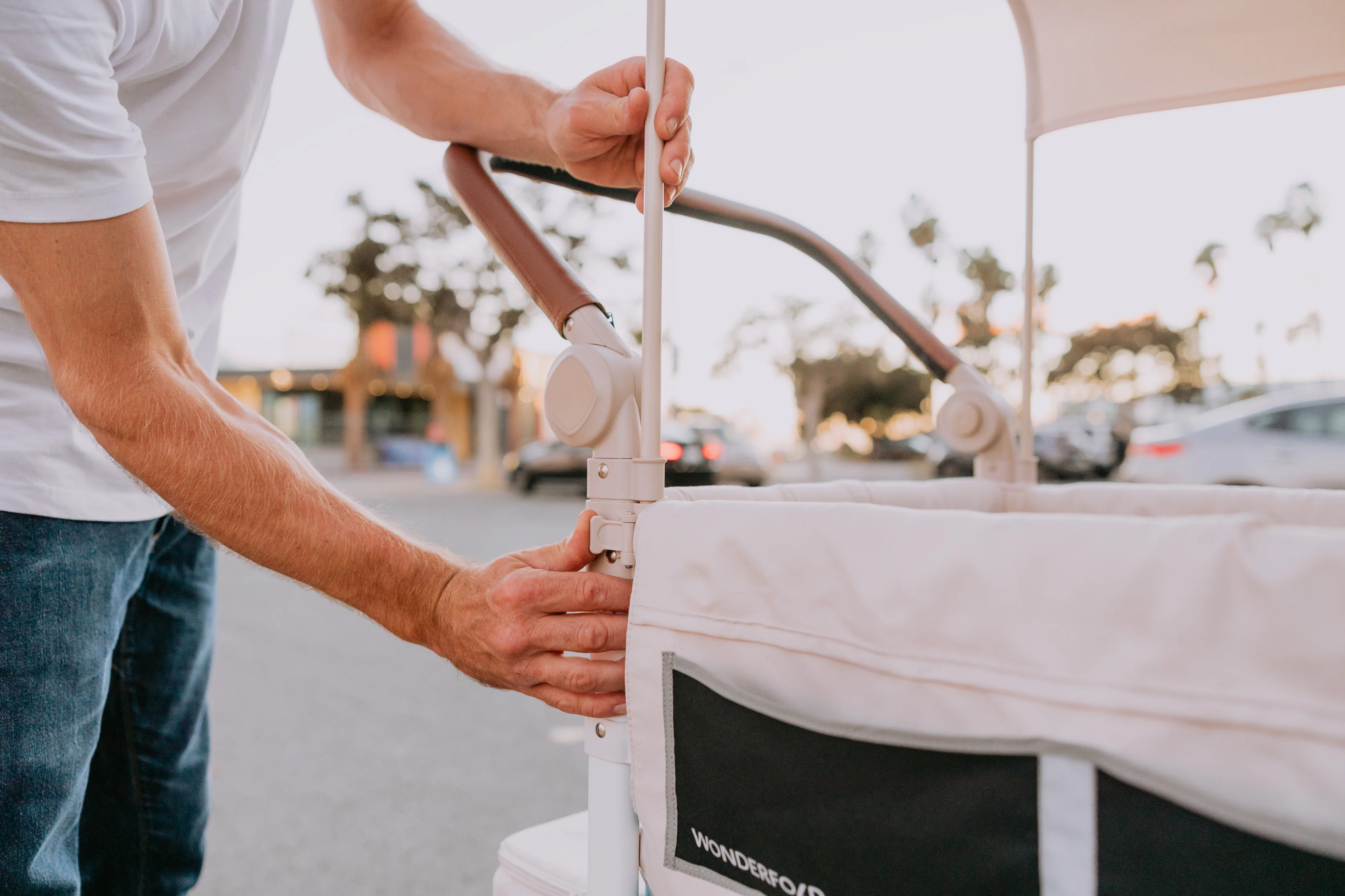 WonderFold W4 Volkswagen Stroller Wagon - Bondi Blue - Image 20