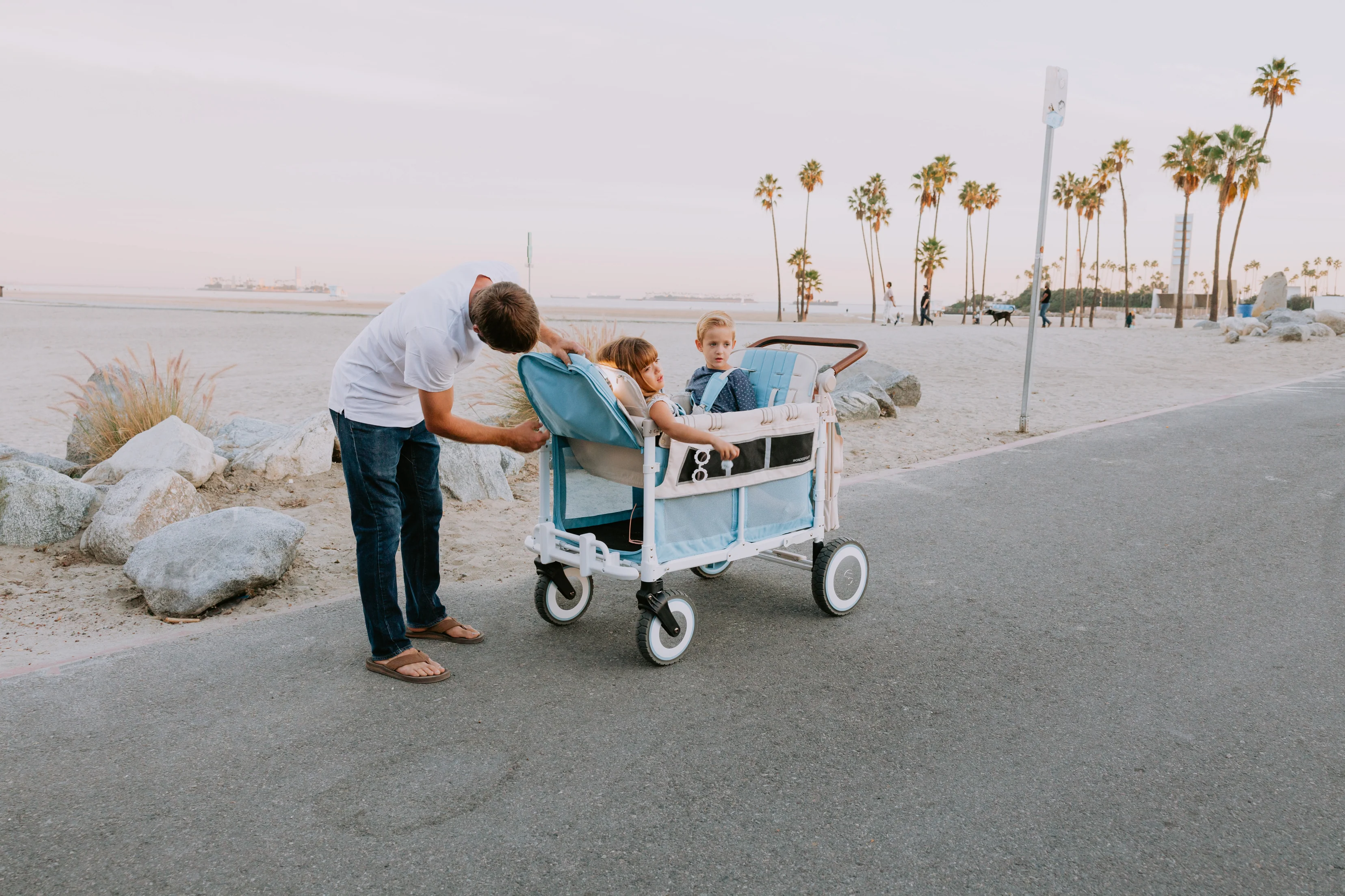 WonderFold W4 Volkswagen Stroller Wagon - Bondi Blue - Image 25