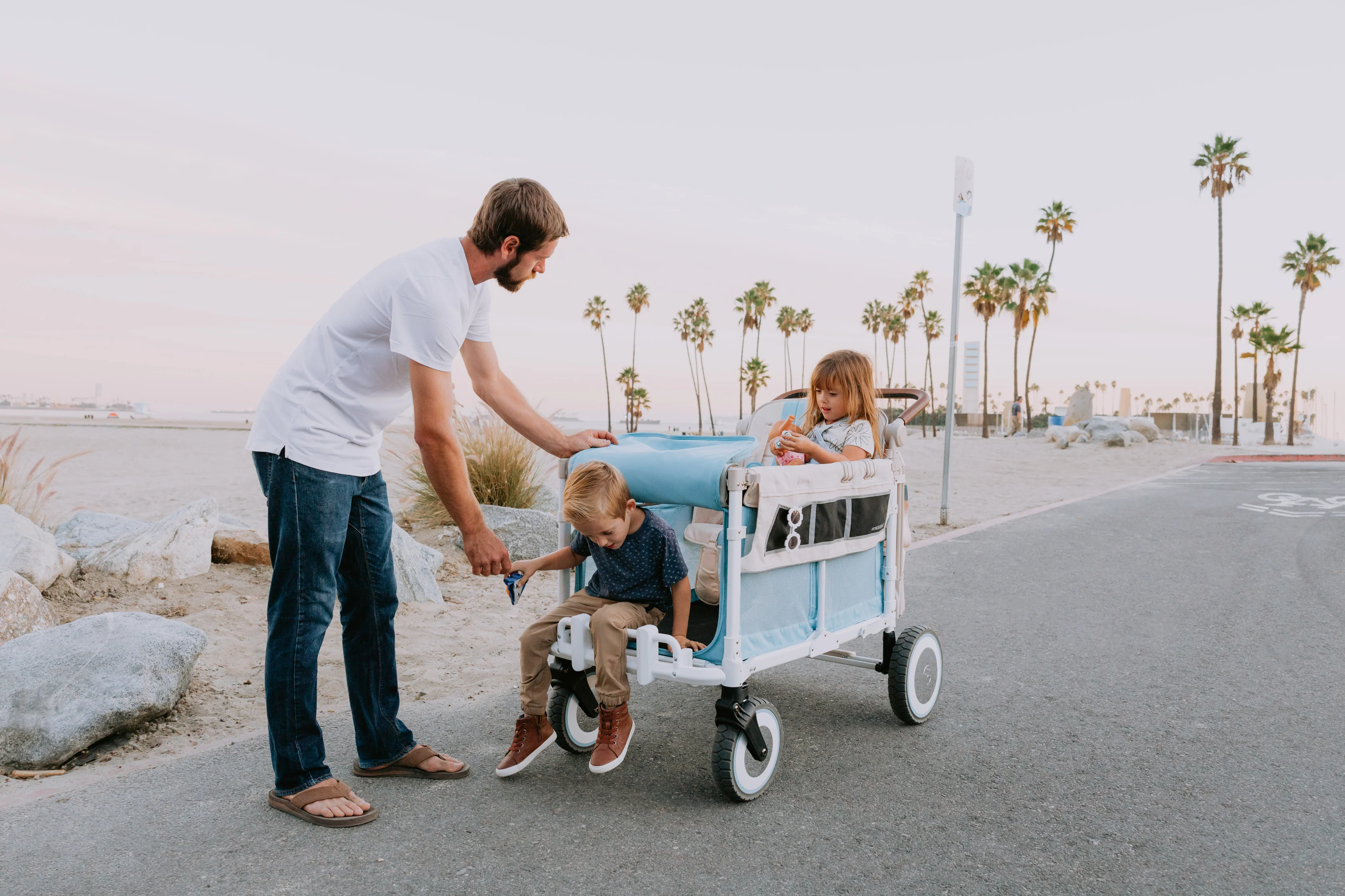 WonderFold W4 Volkswagen Stroller Wagon - Bondi Blue - Image 28
