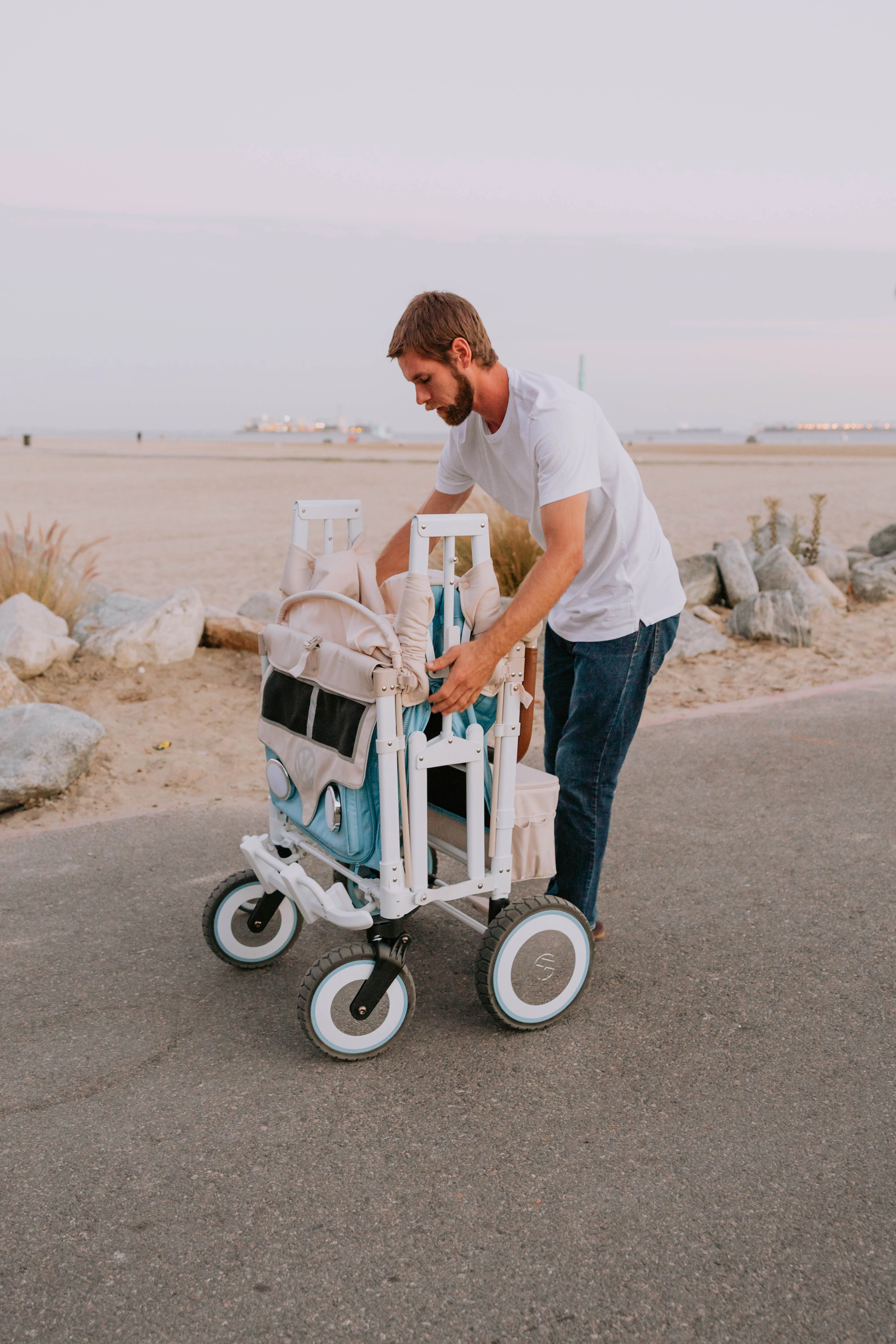 WonderFold W4 Volkswagen Stroller Wagon - Bondi Blue - Image 8